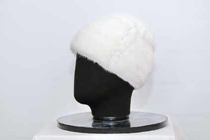 шапка, модель М 169, норка не крашеная, цвет Белый